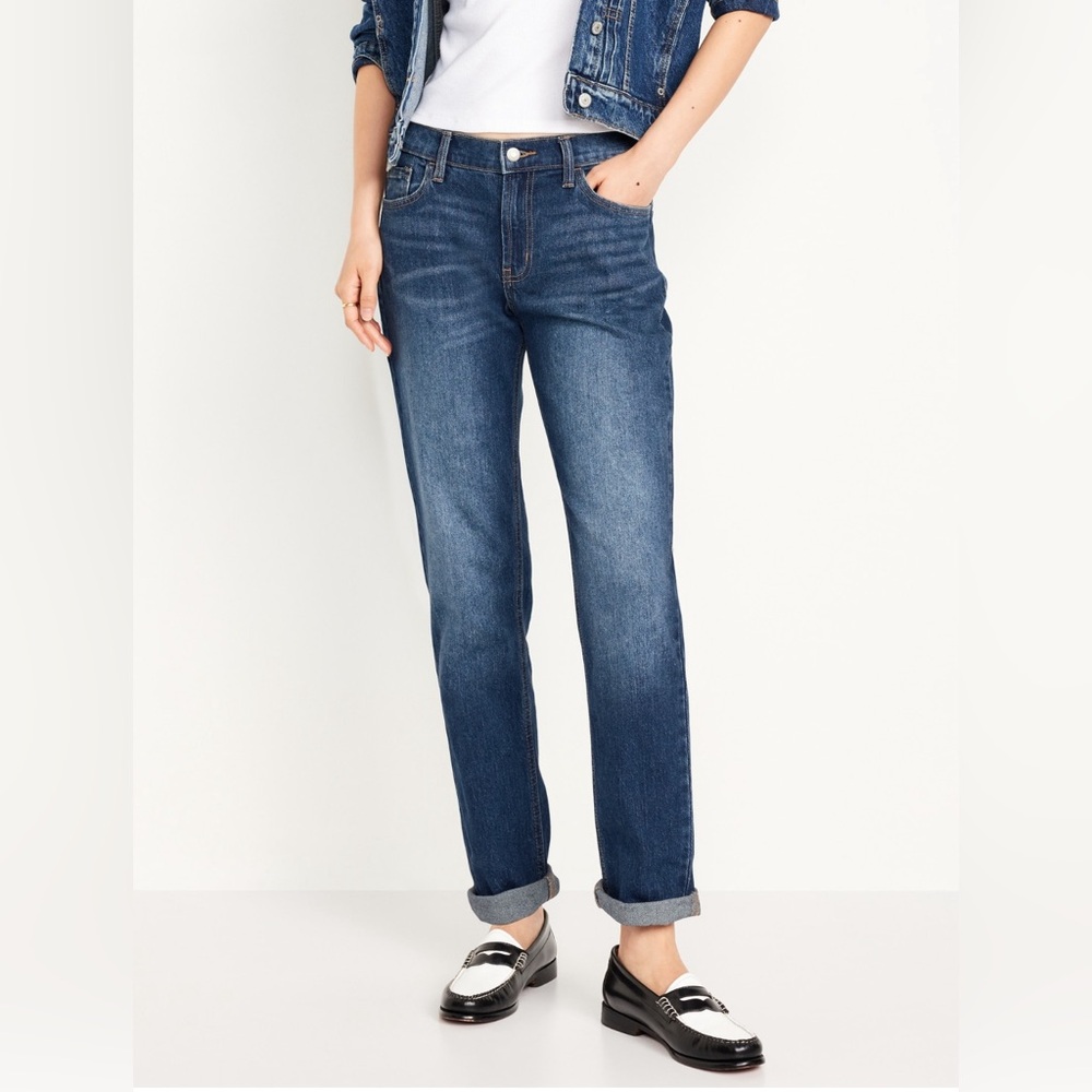 Old Navy Mid Rise Wow Boyfriend Jean Dark Wash Size 10